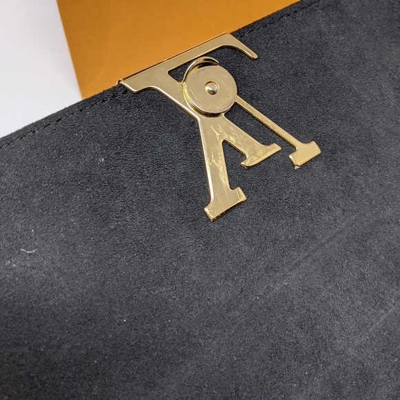 🎉HPx2🎉Louis Vuitton Louise GM Black LV More Pictures listing. - Picture 3 of 16